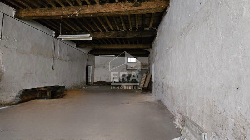 Maison - 400 m² - 20 pièces