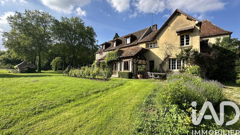 Maison - 311 m² - 7 pièces