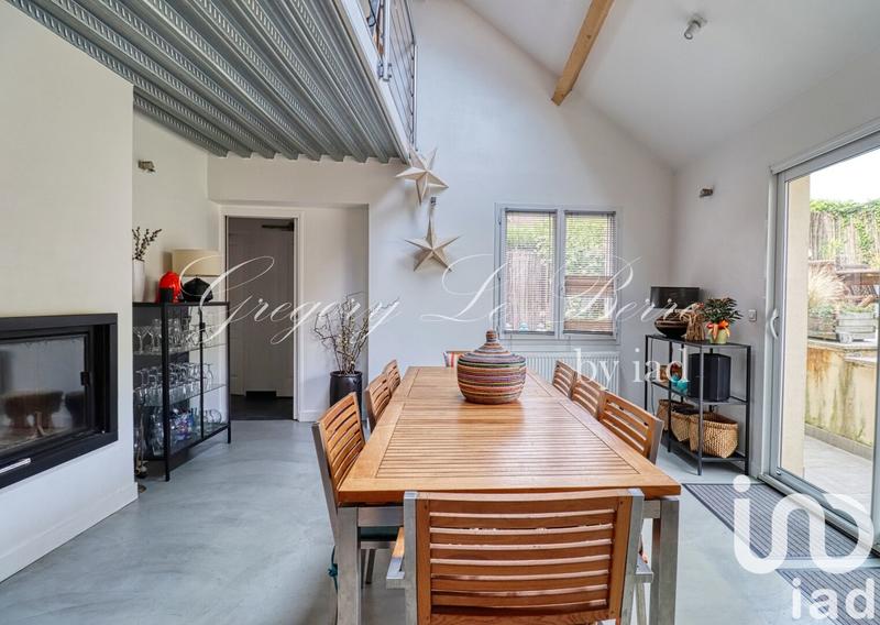 Maison - 171 m² - 7 pièces