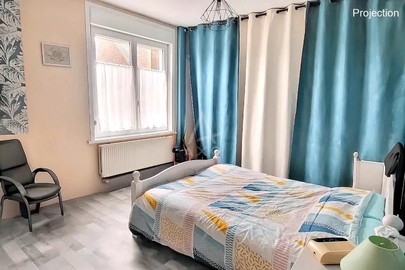 Maison - 105 m² - 6 pièces