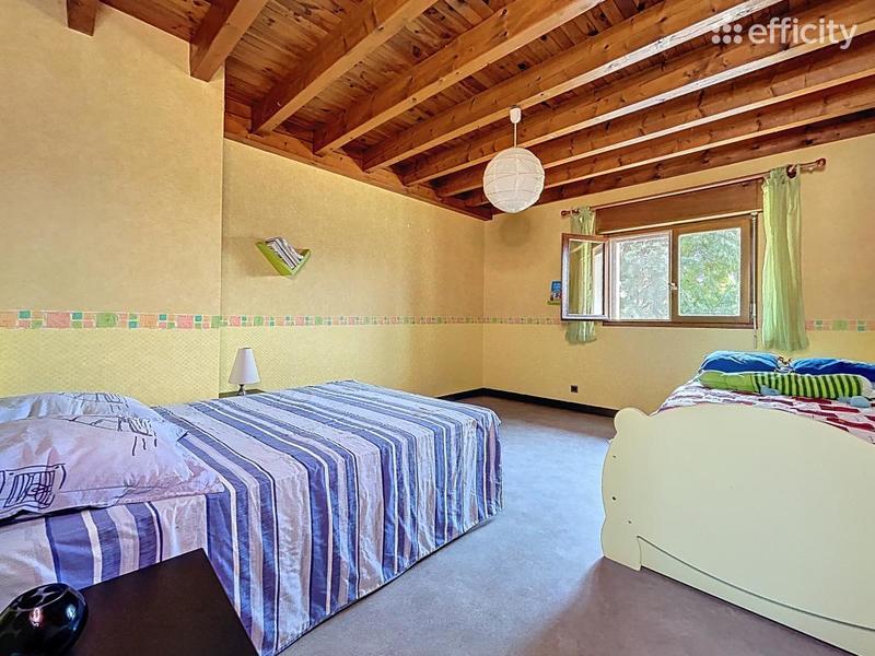 Maison - 194 m² - 6 pièces