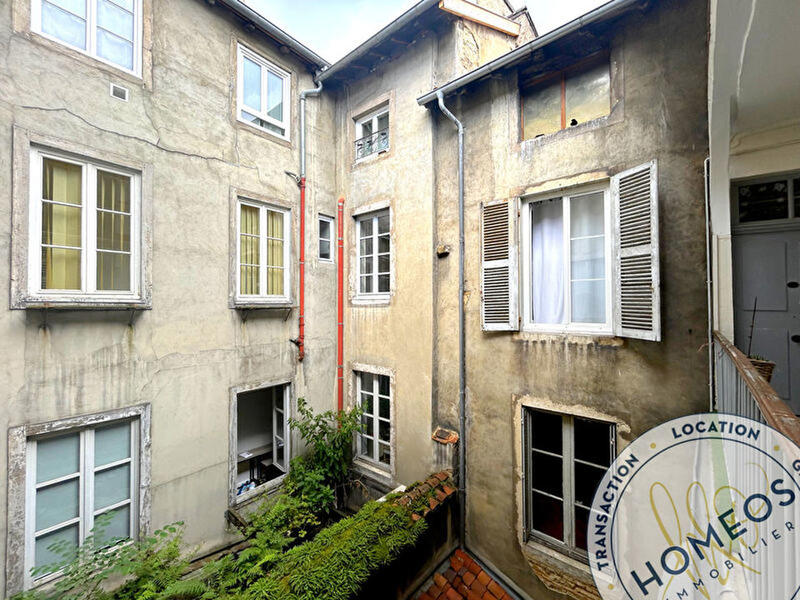 Appartement - 99 m² - 4 pièces