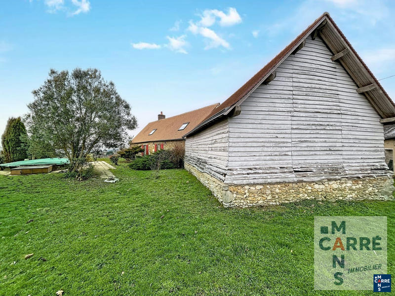 Maison - 240 m² - 8 pièces