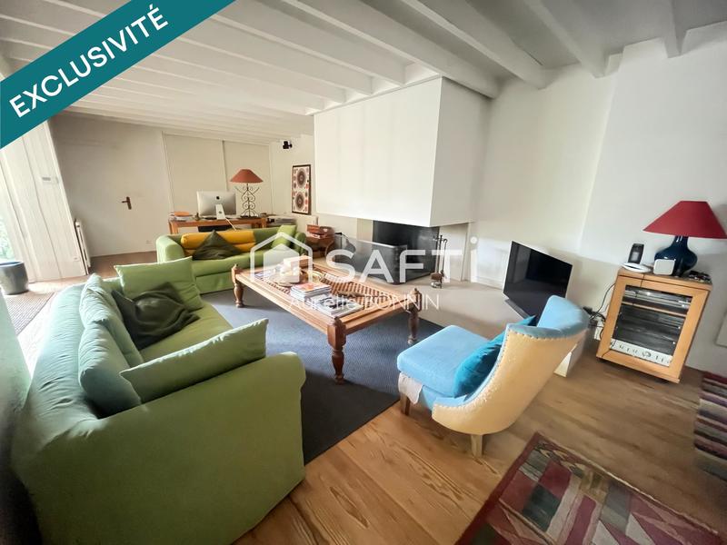 Maison - 157 m² - 9 pièces