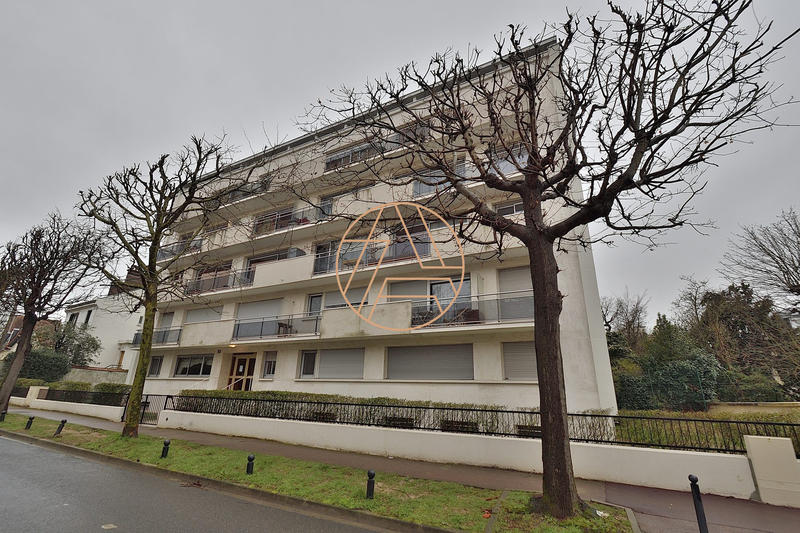 Appartement - 100 m² - 4 pièces