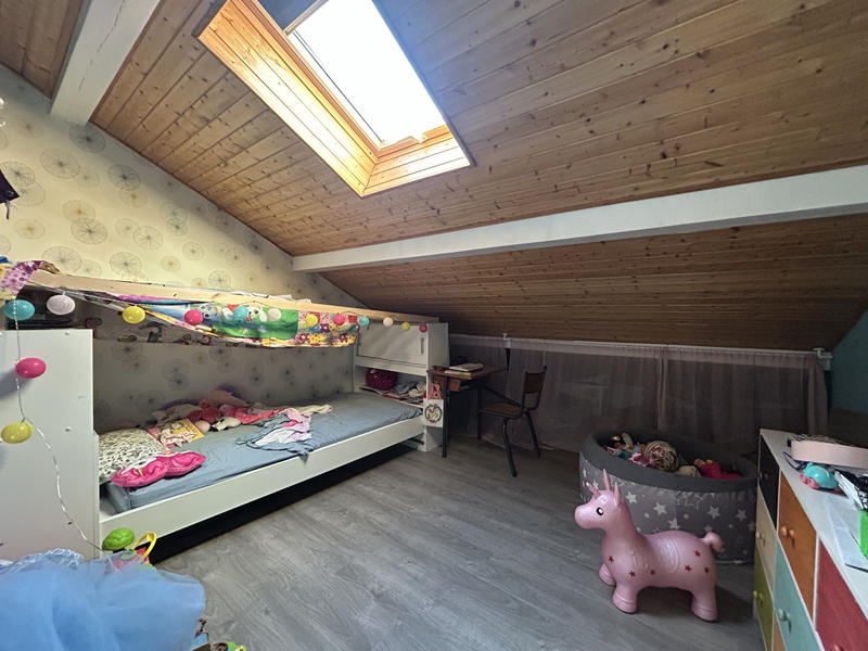 Maison - 161 m² - 7 pièces