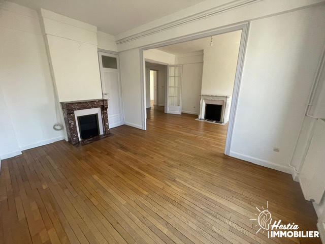 Appartement - 107 m² - 6 pièces