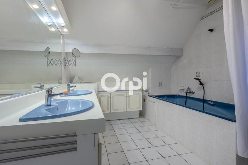 Maison - 146 m² - 5 pièces