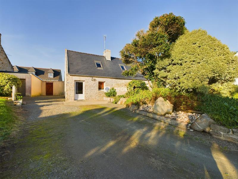 Maison - 90 m² - 6 pièces