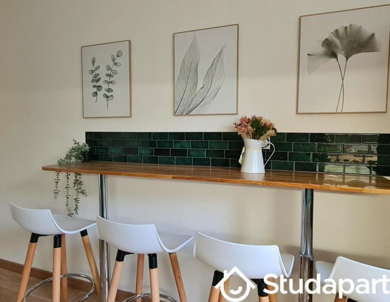 Chambre - 10 m² - 1 pièce