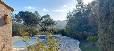 Villa - 100 m² - 4 pièces