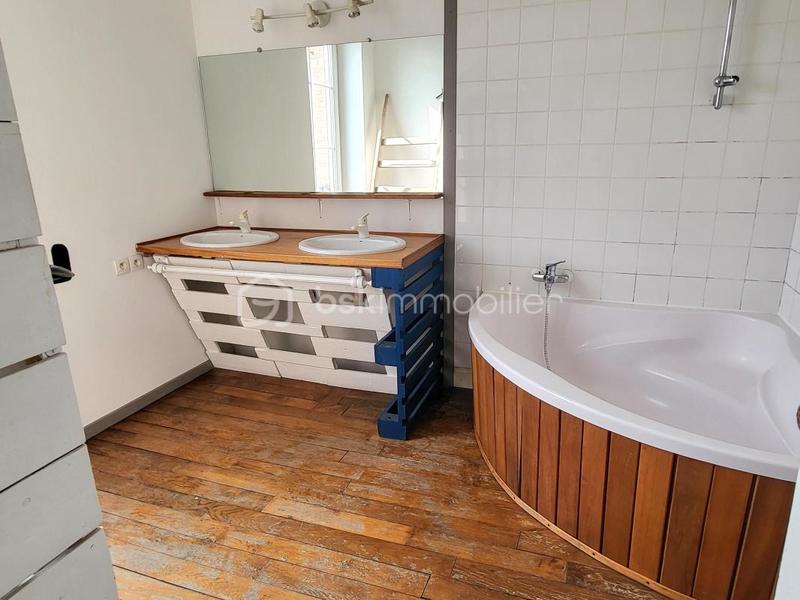 Maison ancienne - 215 m² - 7 pièces