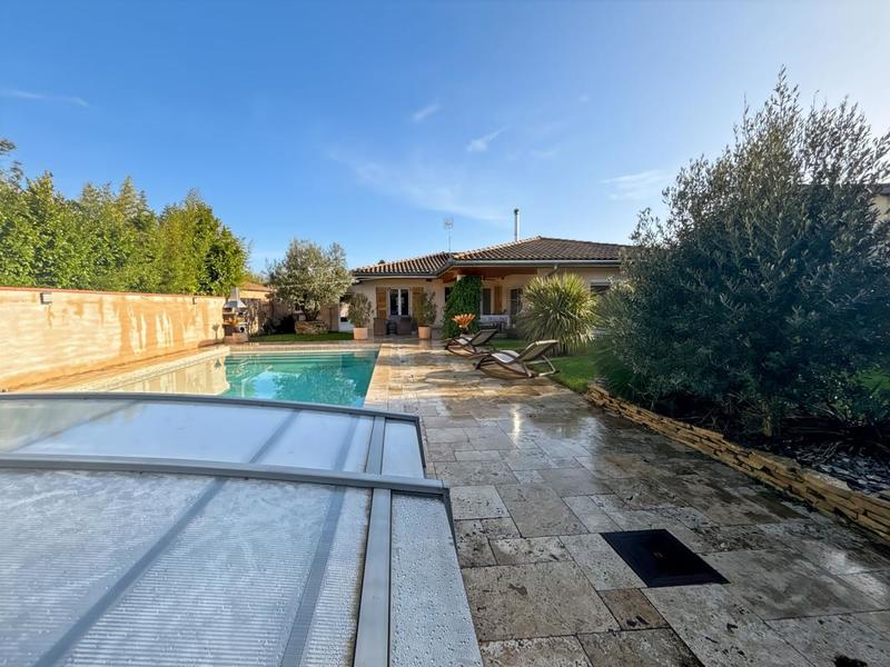 Maison - 138 m² - 5 pièces