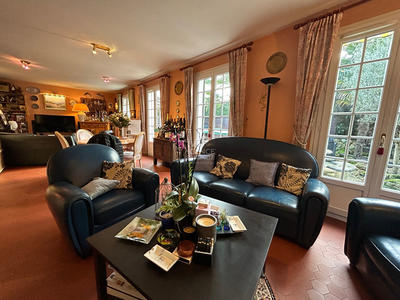 Maison - 123 m² - 6 pièces