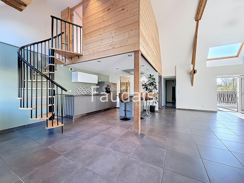 Maison - 144 m² - 6 pièces