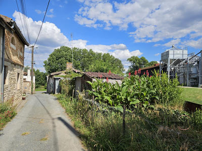 Maison ancienne - 114 m² - 3 pièces