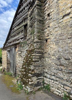 Maison - 242 m² - 4 pièces