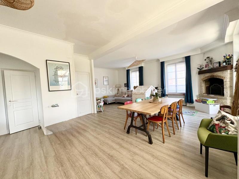 Maison ancienne - 350 m² - 8 pièces