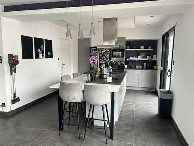 Maison - 174 m² - 7 pièces