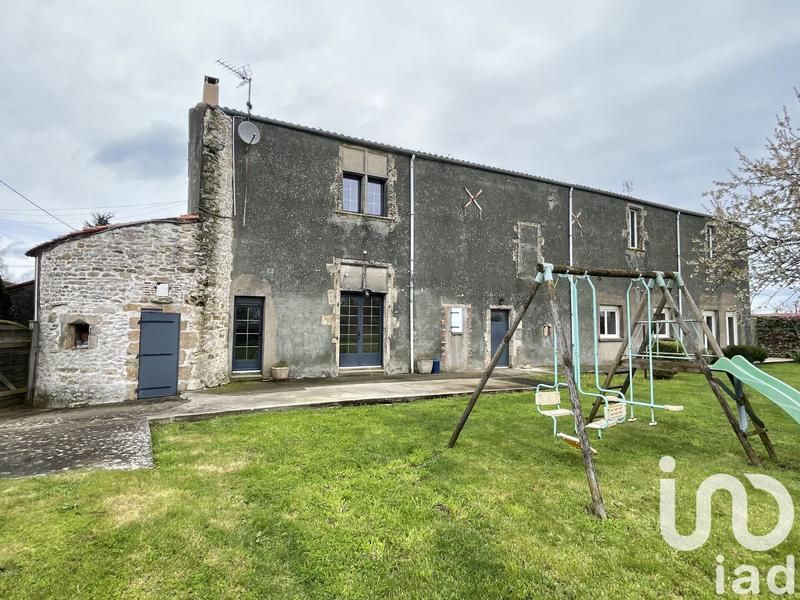 Maison - 205 m² - 10 pièces