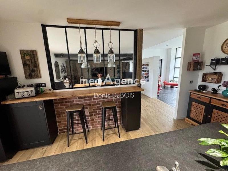 Maison - 360 m² - 10 pièces