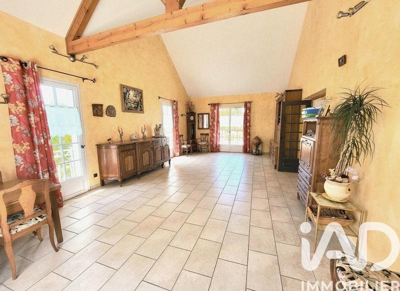 Maison - 199 m² - 10 pièces