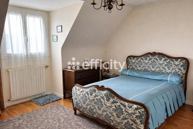 Maison - 183 m² - 6 pièces