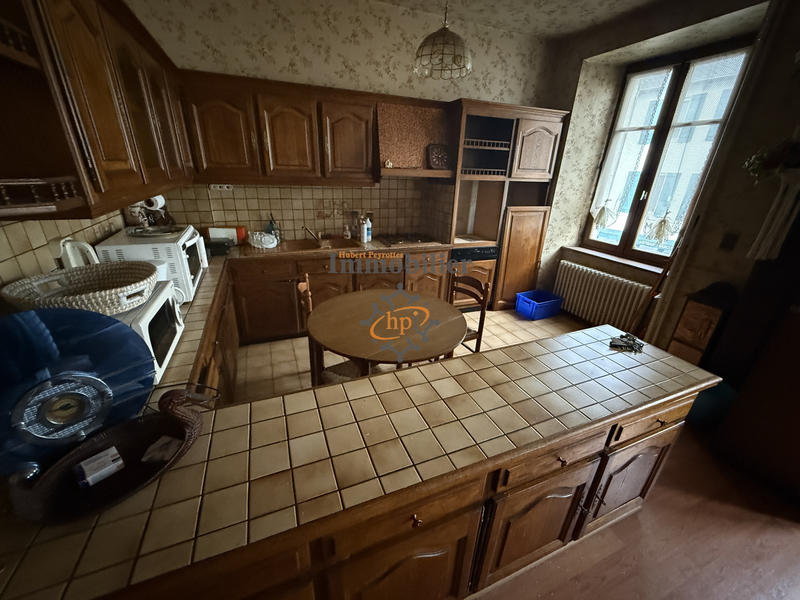 Maison - 275 m² - 3 pièces