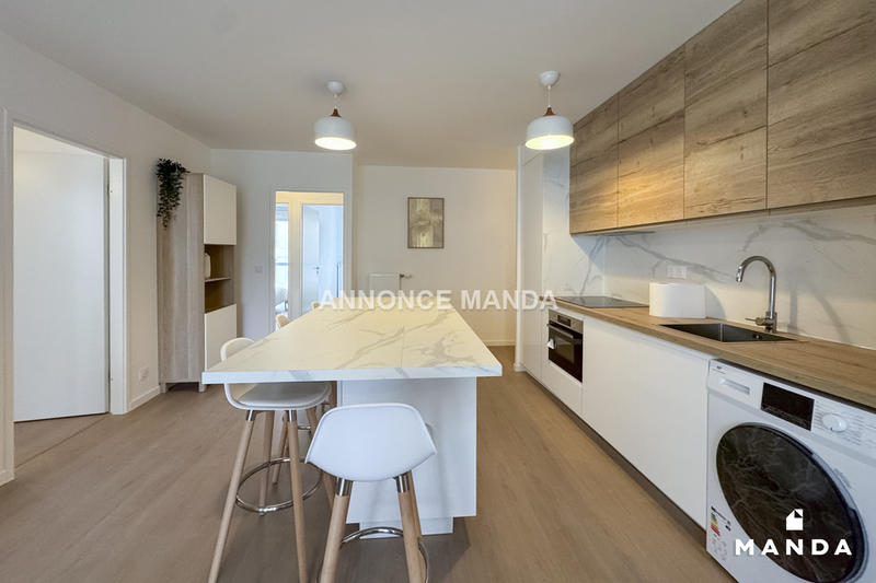 Chambre - 12 m² - 5 pièces