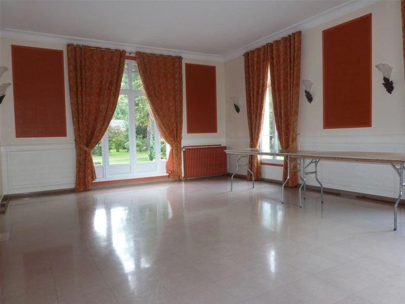 Château - 850 m² - 17 pièces