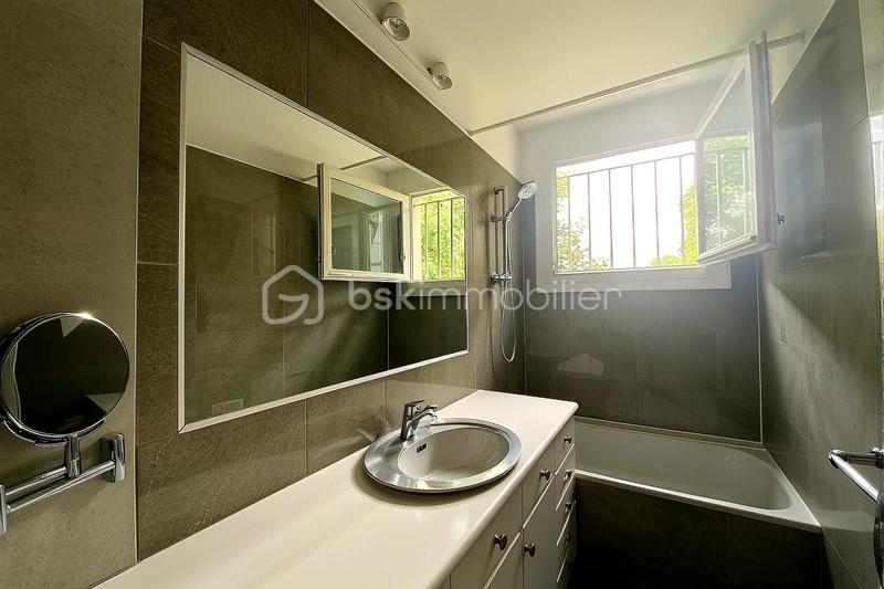 Appartement - 62 m² - 4 pièces