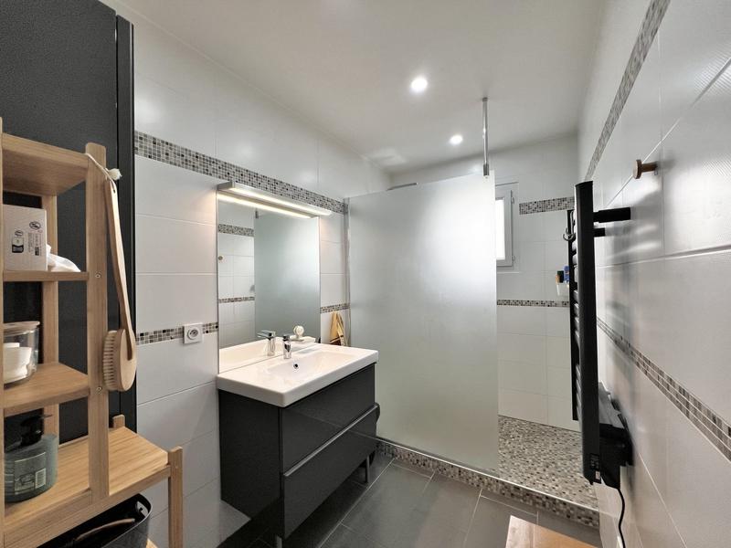 Maison - 102 m² - 5 pièces