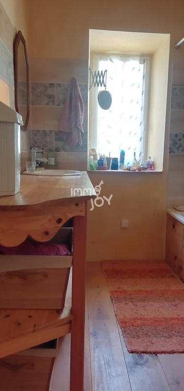 Maison - 93 m² - 4 pièces