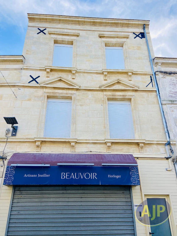 Immeuble - 7 pièces