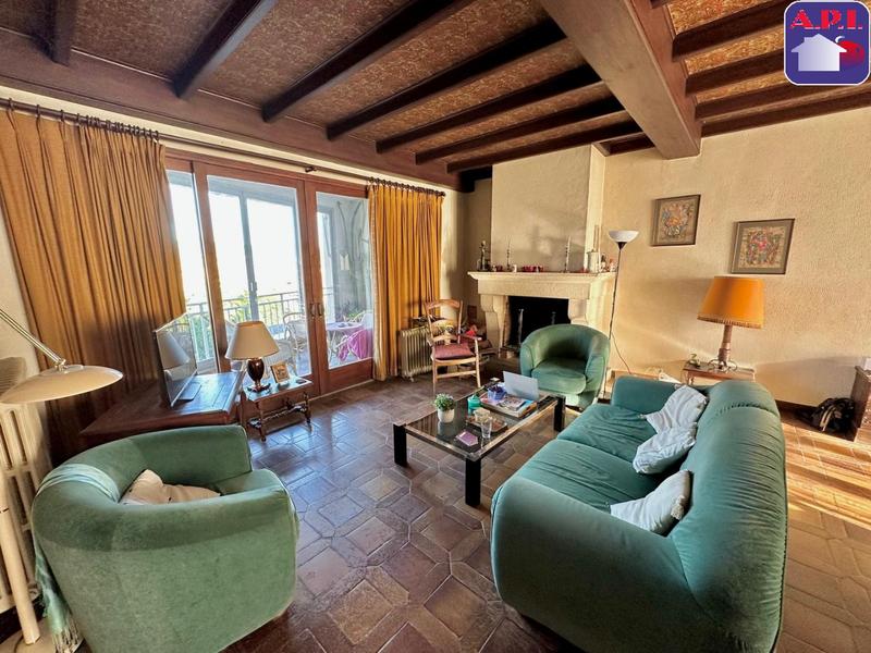 Maison - 195 m² - 8 pièces