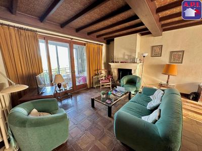 Maison - 195 m² - 8 pièces