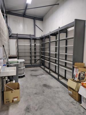 Local d'activités - 213 m² - 3 pièces