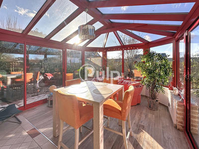 Demeure - 260 m² - 8 pièces