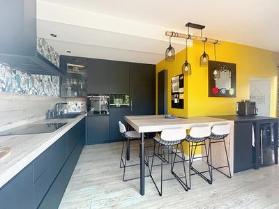 Maison de maîtres - 180 m² - 7 pièces