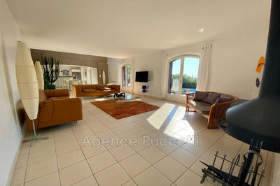 Demeure - 230 m² - 8 pièces