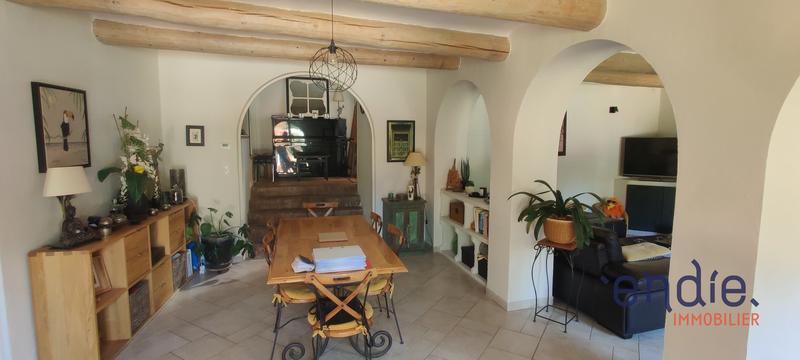 Maison - 450 m² - 15 pièces