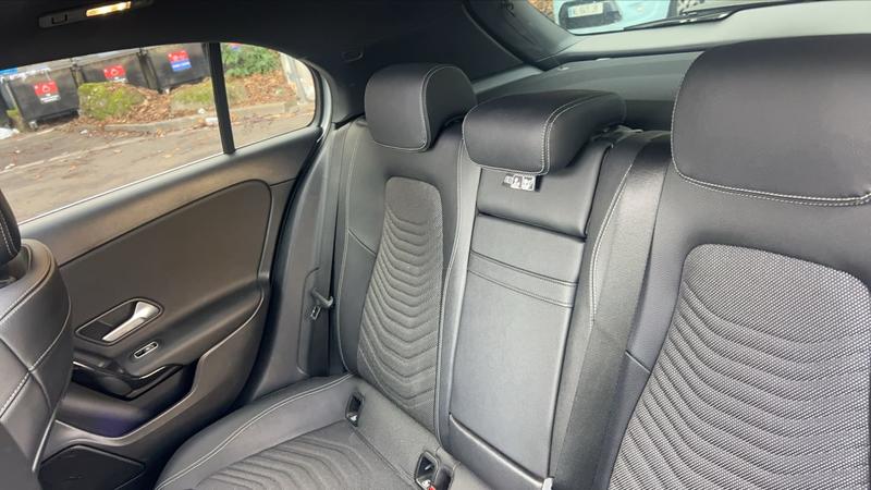 Mercedes Classe a IV 180 d 116 7g-Dct Progressive Line - Automatique Toit ouvrant