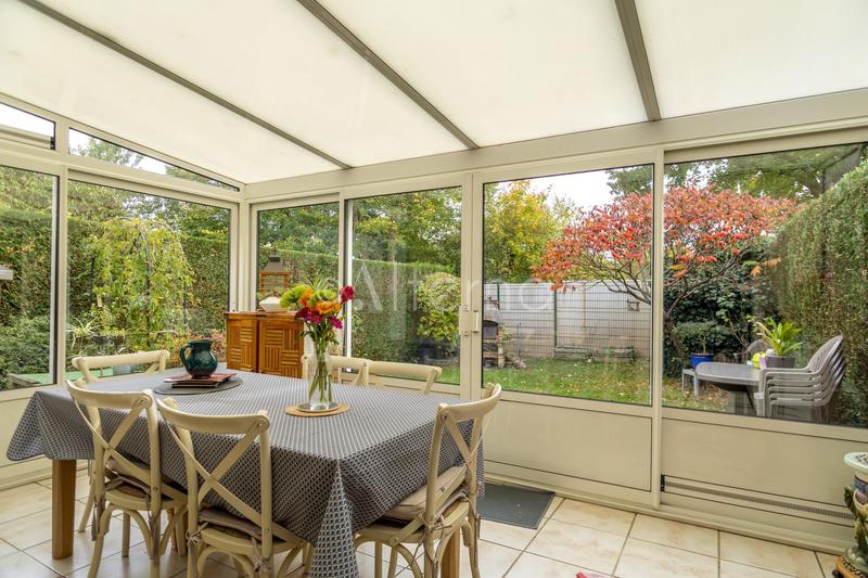 Maison traditionnelle - 91 m² - 6 pièces