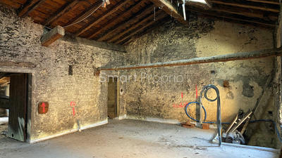 Appartement - 100 m² - 2 pièces