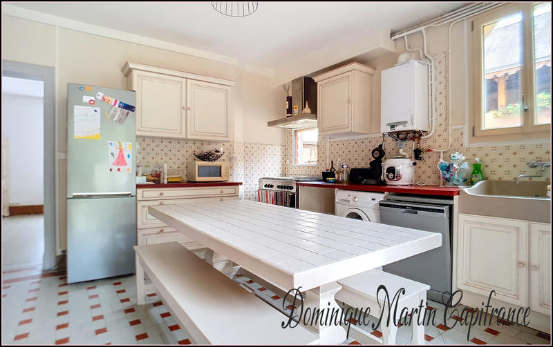 Maison - 218 m² - 10 pièces