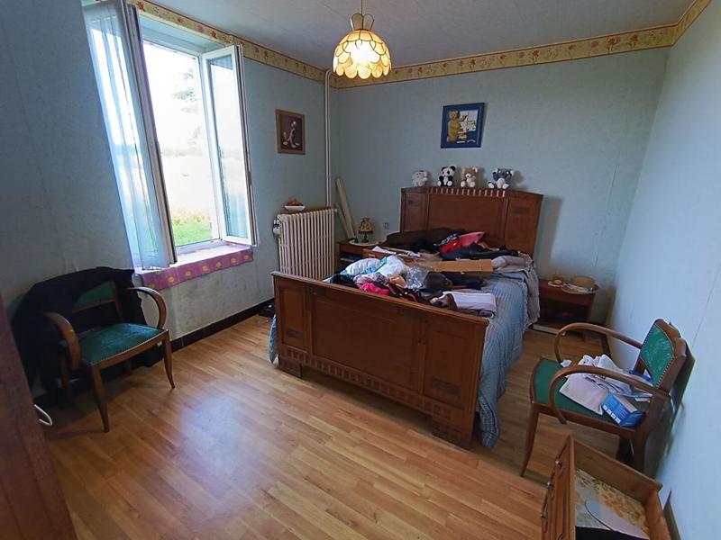 Maison - 1 000 m² - 4 pièces