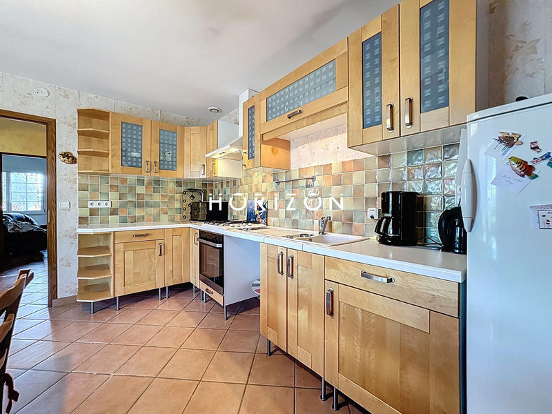 Maison - 200 m² - 6 pièces