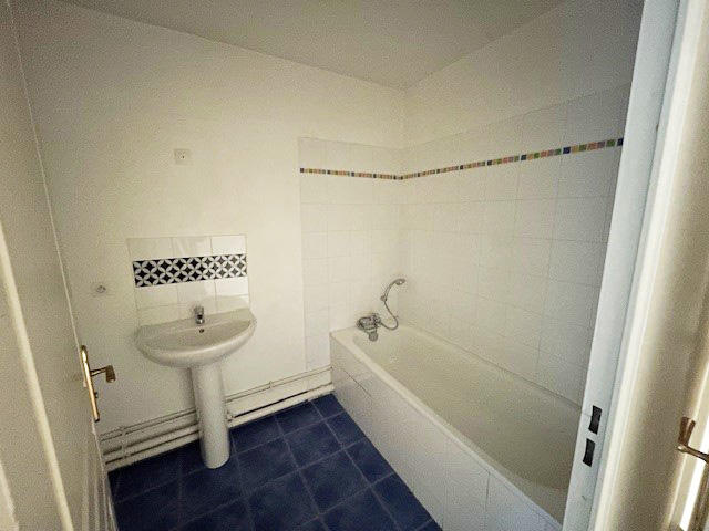 Appartement - 87 m² - 5 pièces