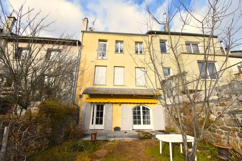 Maison - 206 m² - 10 pièces