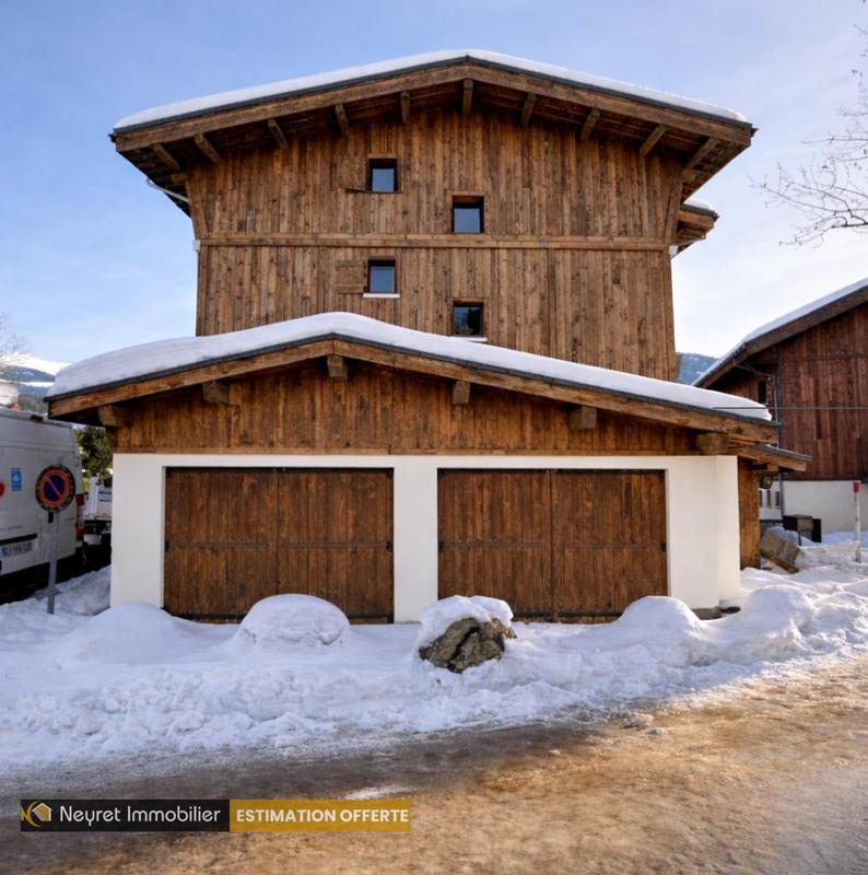 Immeuble - 338 m² - 20 pièces